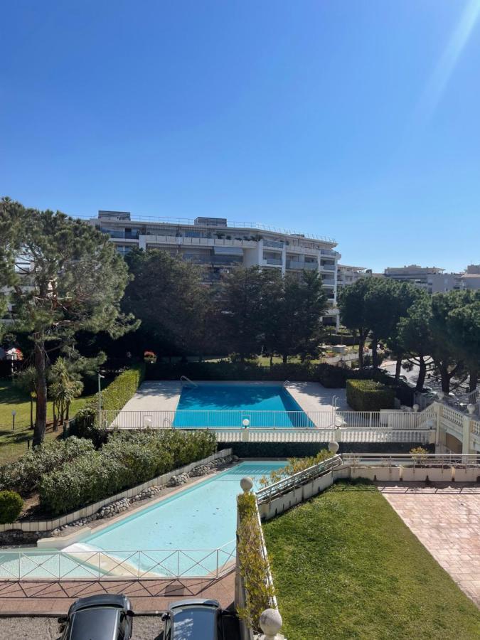 Appartement Bord De Mer Avec Piscine Cagnes-sur-Mer Luaran gambar